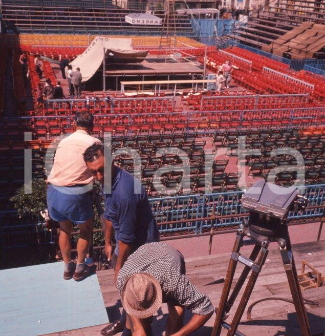 Fotografia d epoca originale 1963 SANREMO PUGILATO Piazza Colombo  Tecnici TV  POSITIVO ORIGINALE 1