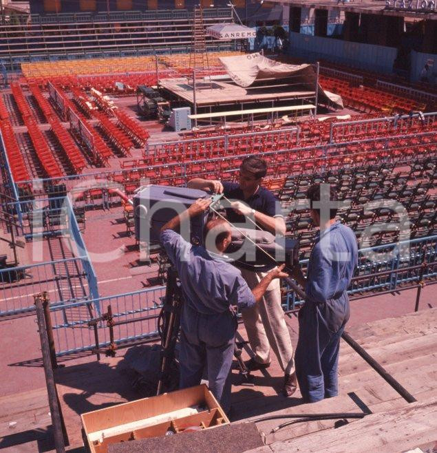 Fotografia d epoca originale 1963 SANREMO PUGILATO Piazza Colombo  Tecnici TV  POSITIVO ORIGINALE 1 1