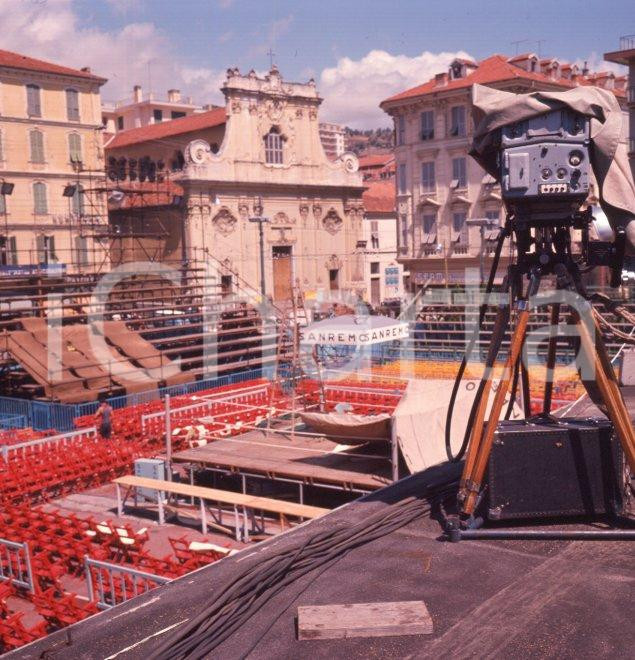 Fotografia d epoca originale 1963 SANREMO PUGILATO Piazza Colombo  Montaggio del ring POSITIVO ORIGINALE 2 1