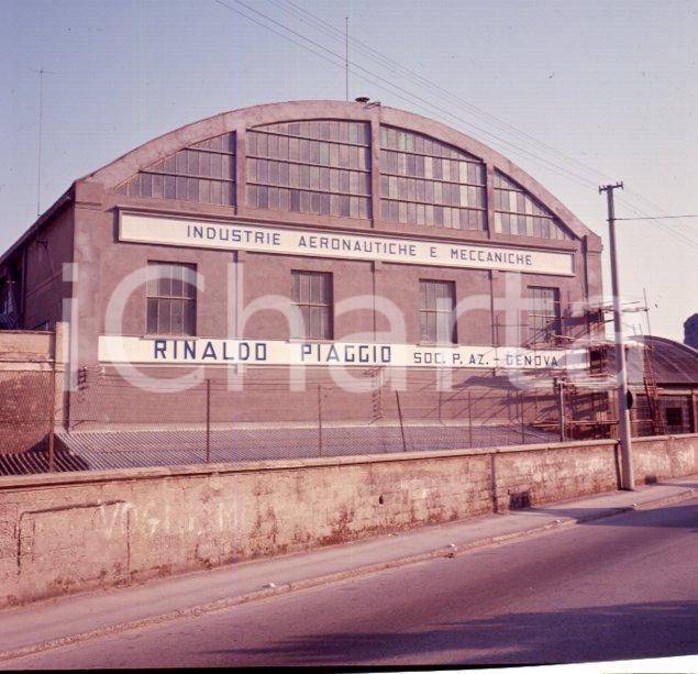Fotografia d epoca originale 1960ca FINALE LIGURE SV Capannone della Piaggio Aeronautica POSITIVO ORIGINALE 1