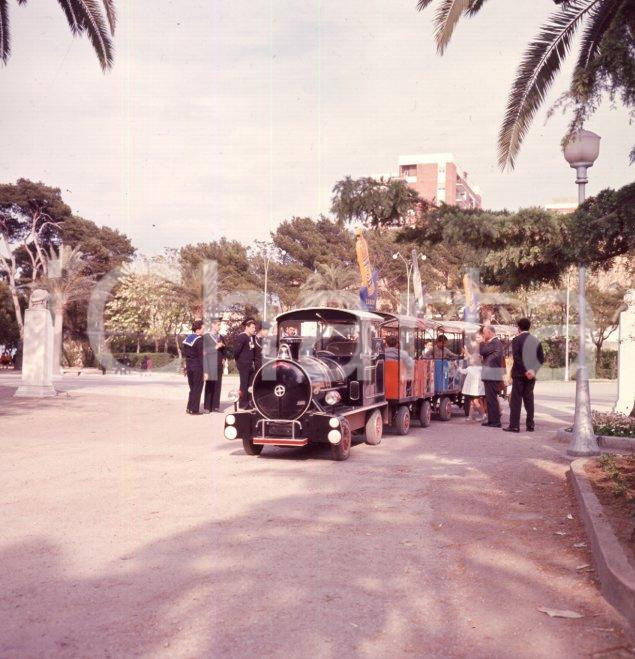 Fotografia d epoca originale 1960ca TARANTO Il trenino dei bambini a Villa Peripato POSITIVO ORIGINALE 1