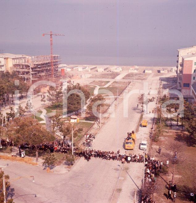 Fotografia d epoca originale 1965ca MILANO MARITTIMA Circuito motociclistico cittadino POSITIVO ORIGINALE 2 1