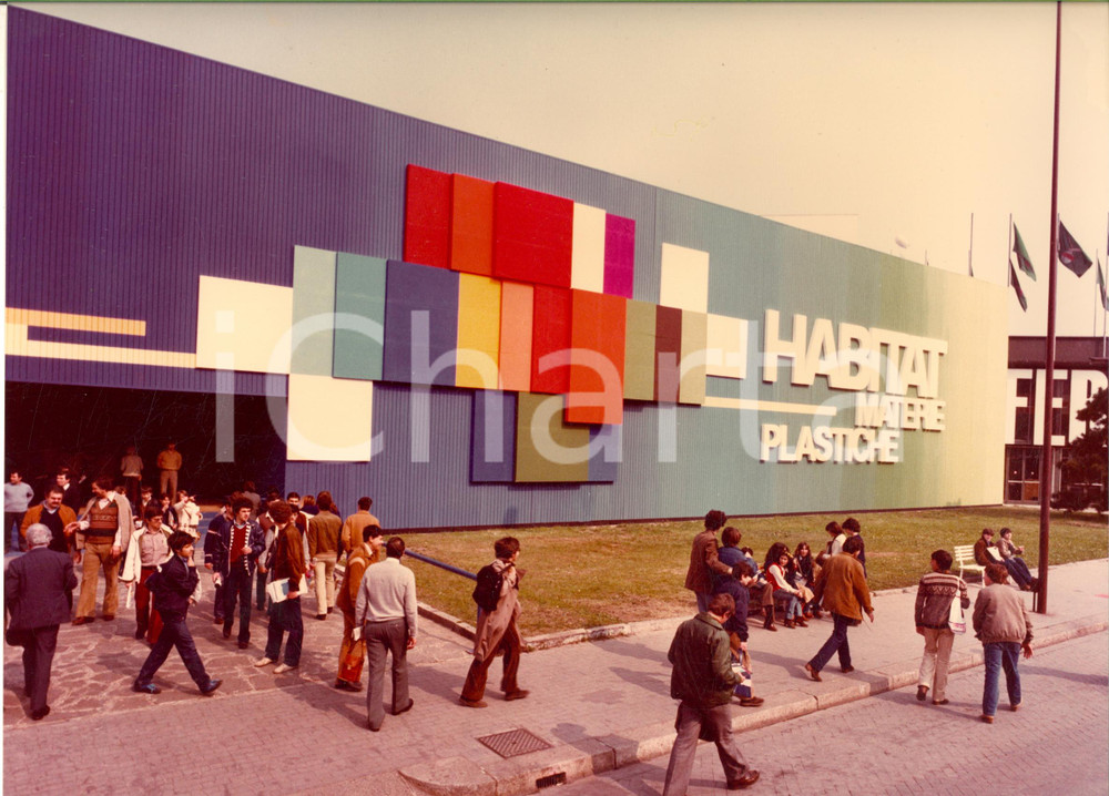 Fotografia d epoca originale 1980 FIERA DI MILANO Padiglione MONTEDISON  Esterno Foto 30x22 cm 1 1