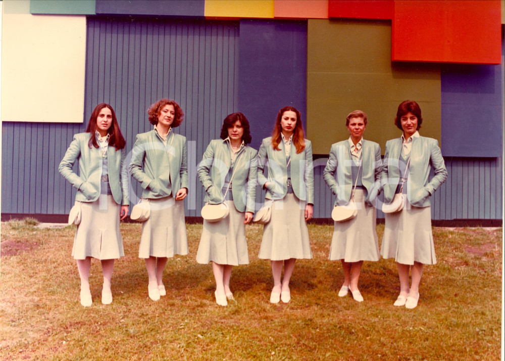 Fotografia d epoca originale 1980 FIERA DI MILANO Padiglione MONTEDISON  Hostess Foto 30x22 cm 1 1