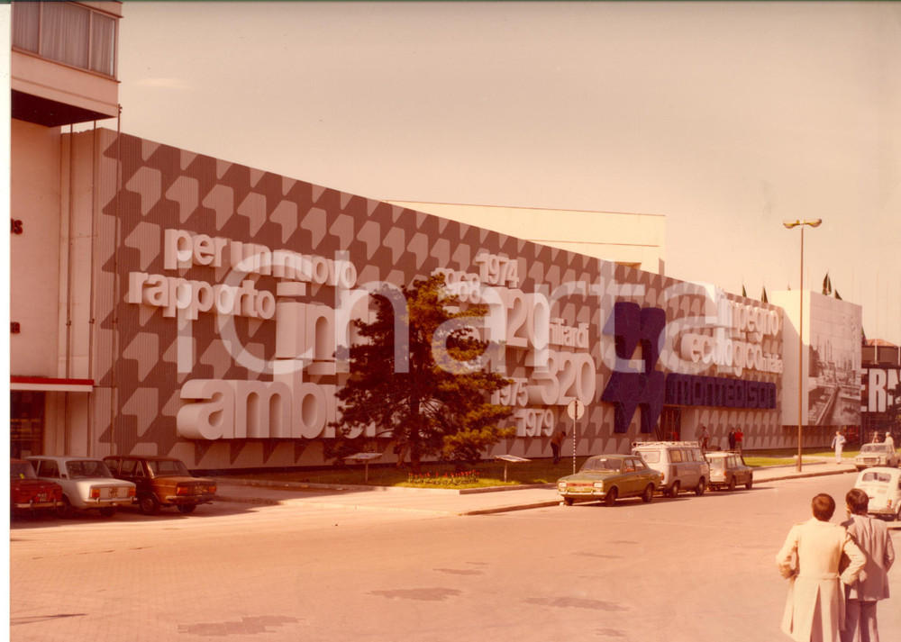 Fotografia d epoca originale 1975 FIERA DI MILANO Padiglione MONTEDISON  Esterno Foto 30x22 cm 1 1