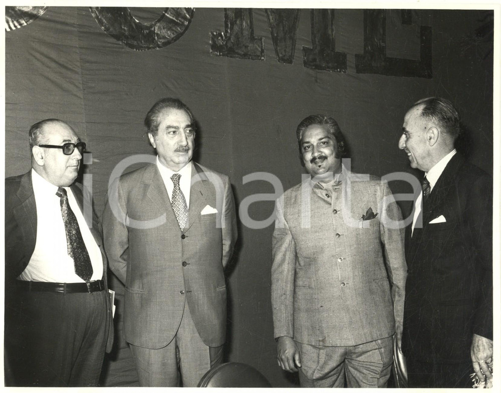 Fotografia d epoca originale 1974 BOMBAY Inaugurazione stabilimento BARODA RAYON SNIALON Conferenza stampa 11 1