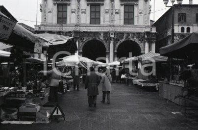 Fotografia d epoca originale 1980ca BRESCIA Mercato di San Faustino NEGATIVO ORIGINALE 5 1
