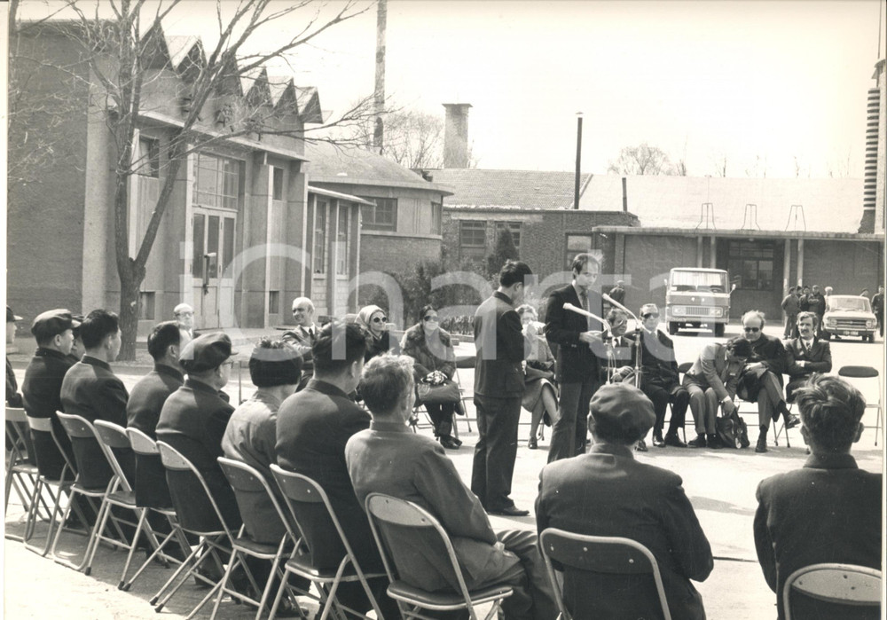 Fotografia d epoca originale 1975 CHINA TIENTSIN Mostra MONTEDISON elettronica  Inaugurazione Foto 3 1