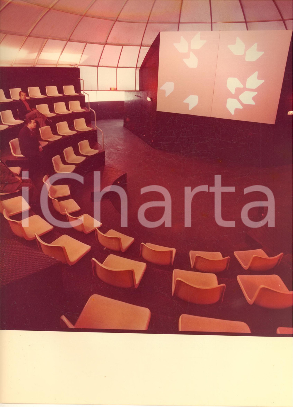 Fotografia d epoca originale 1977 FIERA DI MILANO Padiglione MONTEDISON  Una sala Foto 22x30 cm 1