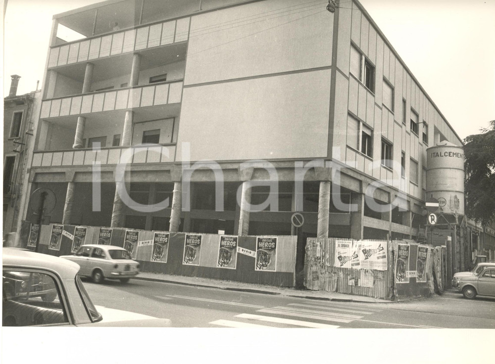 Fotografia d epoca originale 1971 SCHIO VI Veduta via Brigata Valleogra ang. Piazza Statuto Foto 30x22 2 1
