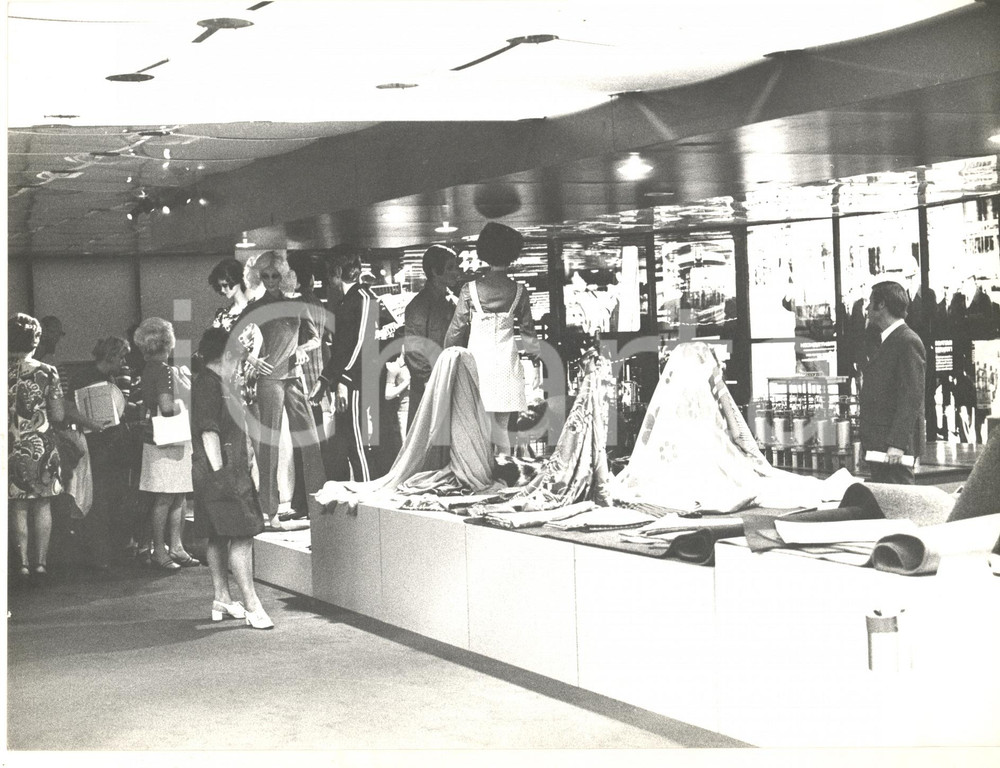 Fotografia d epoca originale 1974 MOSCA URSS KHIMIA Mostra Chimica Internazionale  Stand MONTEDISON Foto 6 1