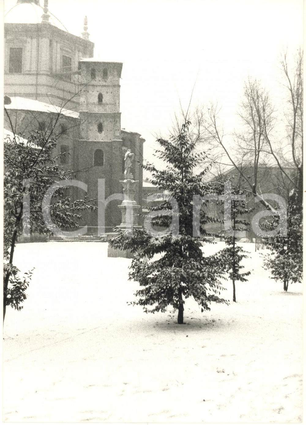 Fotografia d epoca originale 1980 ca MILANO Piazza Vetra / Basilica S. Lorenzo  Veduta sotto la neve Foto 1