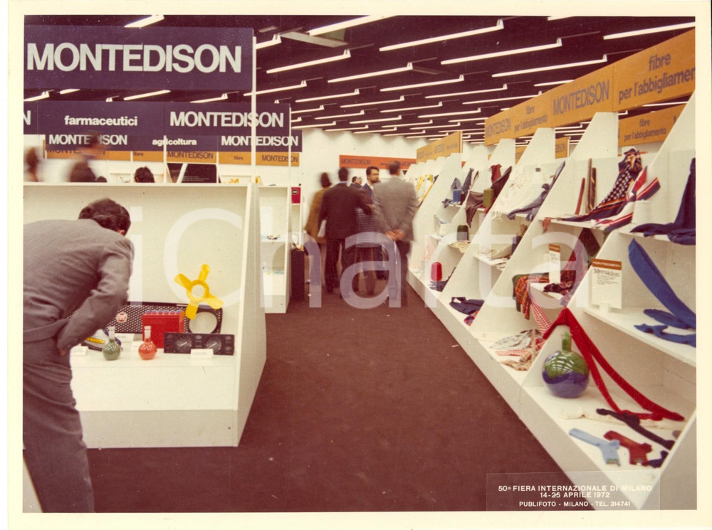 Fotografia d epoca originale 1972 50 FIERA DI MILANO  Padiglione MONTEDISON  Foto 24x18 cm 3 1