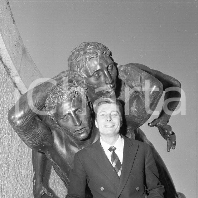 Fotografia d epoca originale 1965ca ROMA Warner BENTIVEGNA ritratto al Foro Italico NEGATIVO ORIGINALE 1 1