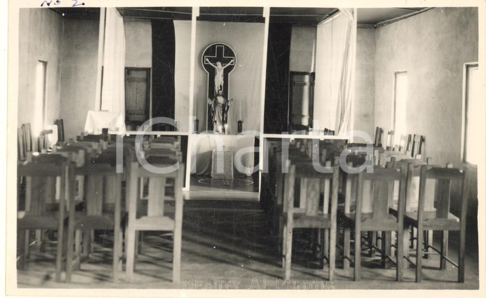 Fotografia d epoca originale 1970 ca NIGERIA  IKOT EKPENE  Interior of a Catholic church  Photo 14x9 cm 1