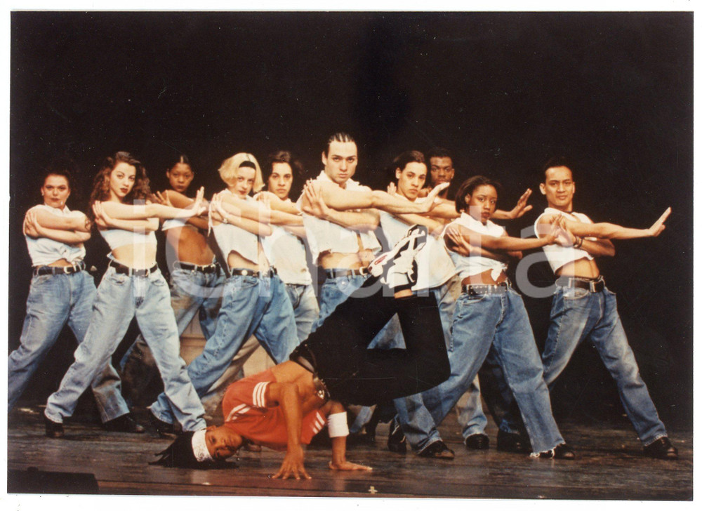 Fotografia d epoca originale 2000 ca MUSICAL Fame  Saranno famosi  Ballerini in scena  Foto 18x13 cm 1