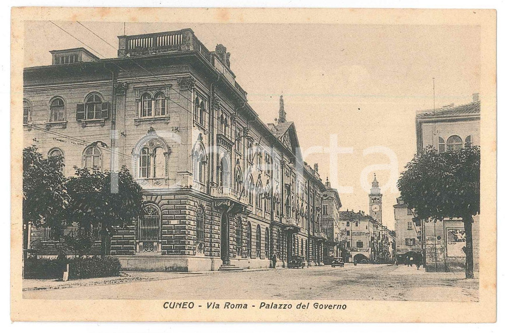 Cartolina originale da collezione 1941 CUNEO Via Roma  Palazzo del Governo PREFETTURA Cartolina FP VG 1