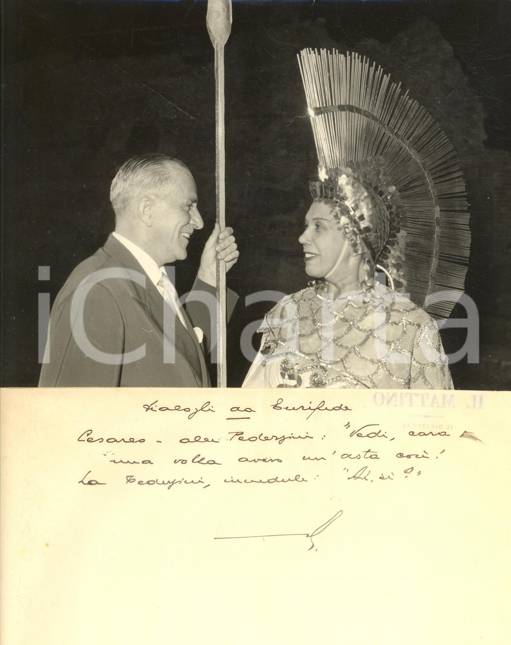 Fotografia d epoca originale 1957 NAPOLI Euripide Gianna PEDERZINI e spettatore AUTOGRAFO Giovanni ANSALDO 1