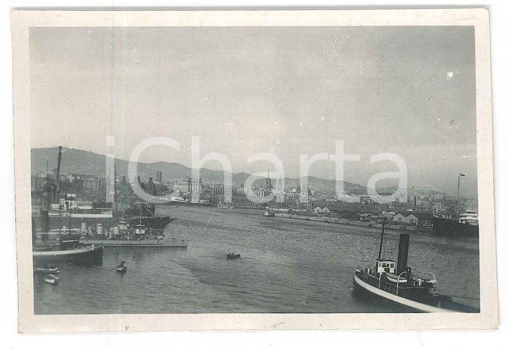 Fotografia d epoca originale 1926 BARCELLONA Veduta del porto con la Puerta de la Paz Foto 9x6 cm 1