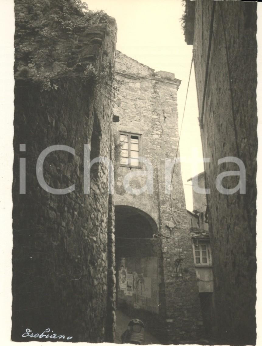 Fotografia d epoca originale 1965 ca TREBIANO MAGRA Antica casa nel borgo Foto bozzetto cartolina 10x15 cm 1