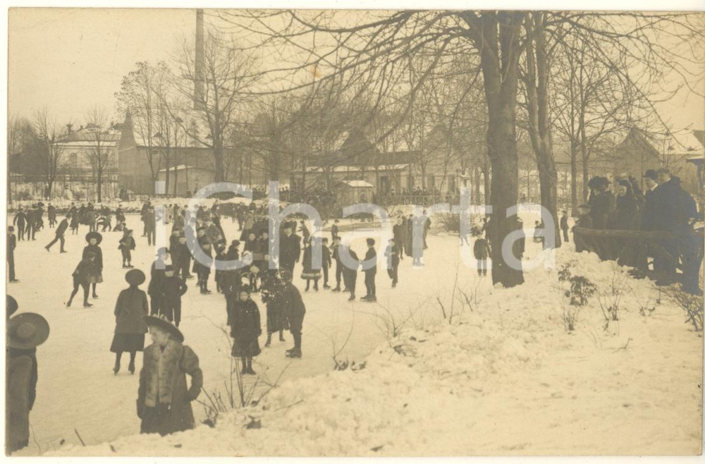 Fotografia d epoca originale 1910 ca MITTWEIDA / GERMANY Pattinaggio sul ghiaccio al parco  Foto RARA 14x9 1