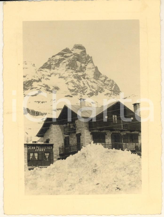 Fotografia d epoca originale Aprile 1955 CERVINIA Veduta con negozio JEAN PELLISSIER SPORT Foto 12x9 cm 1 1