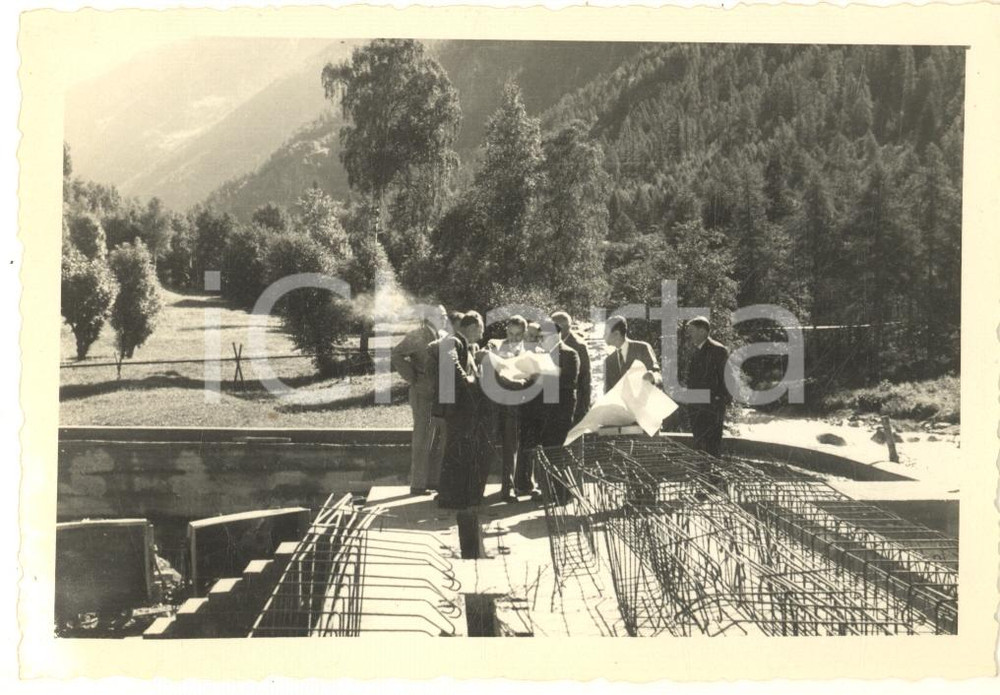 Fotografia d epoca originale 1952 VAL D AOSTA Cantiere sul torrente BUTHIER Impresa MATTIODA Foto 13x9 cm 3 1