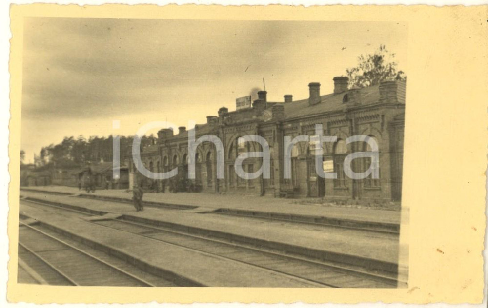 Fotografia d epoca originale 1943 ? WW2 BOBRUISK BELARUS Stazione ferroviaria  Italiano ARMIR Foto 14x9 1