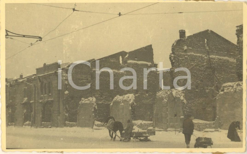 Fotografia d epoca originale Inverno 194142 WW2 Campagna di RUSSIA  Cittadina bombardata dagli Stuka Foto 1