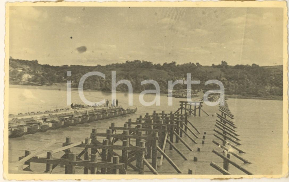 Fotografia d epoca originale 1942 WW2 Campagna di RUSSIA  Area di DNIPRO Ponte di barche sul Dnepr Foto 1