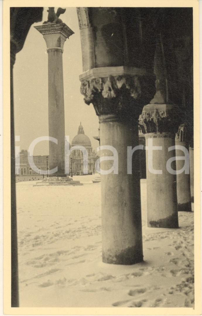Fotografia d epoca originale 1947 VENEZIA sotto la neve  S. Maria della Salute da Piazzetta San Marco Foto 1