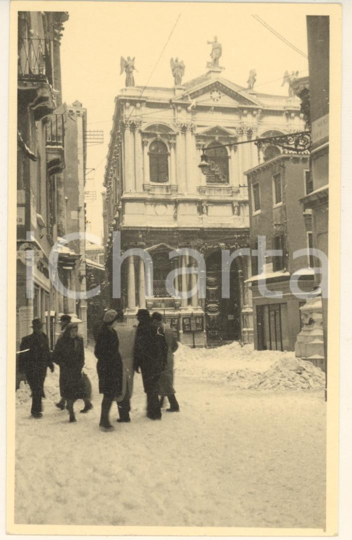 Fotografia d epoca originale Febbraio 1947 VENEZIA sotto la neve  Campo San Salvador Foto artistica 9x14 cm 1