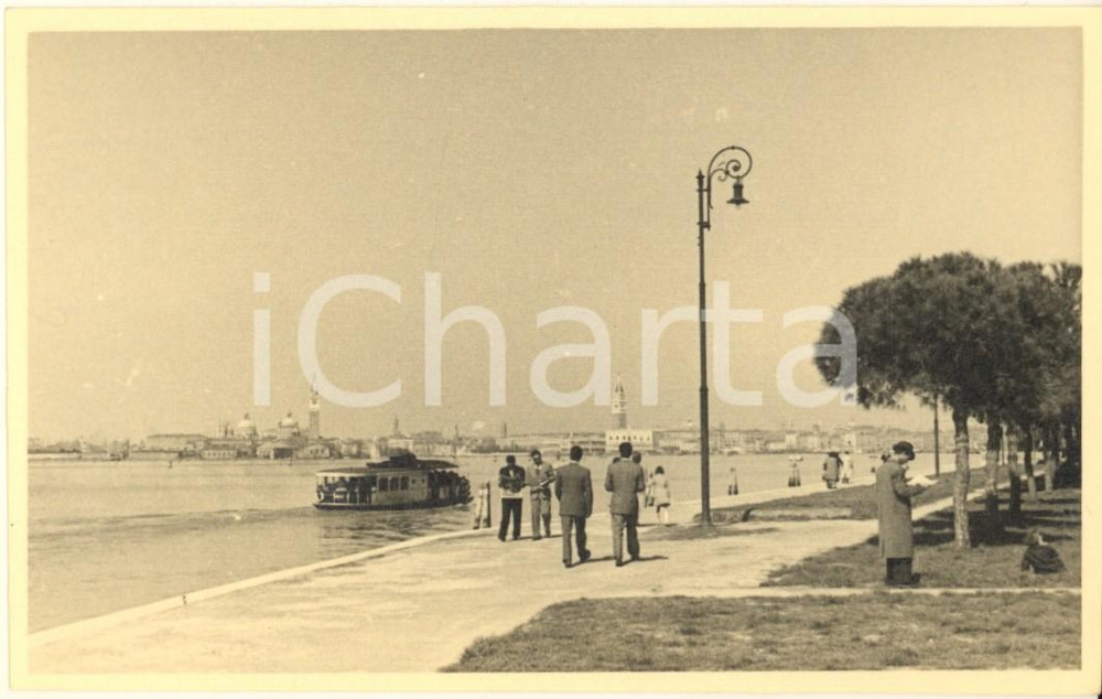 Fotografia d epoca originale 1946 VENEZIA LIDO Veduta con San Marco Foto artistica 14x9 cm 1