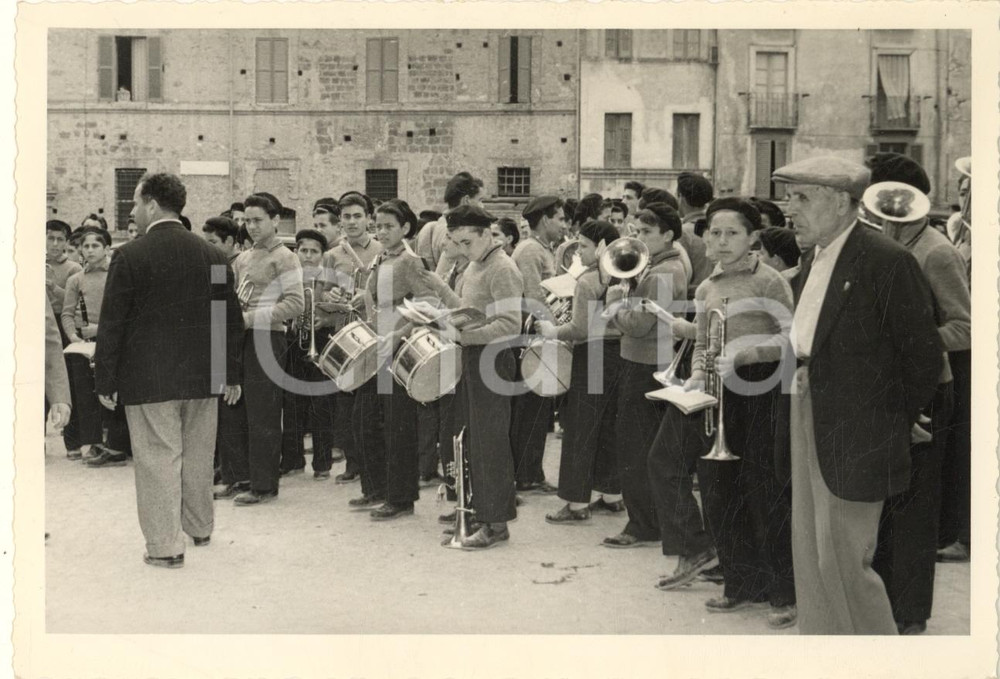Fotografia d epoca originale 1960 ca TERNI Viale GIANNELLI  Liceo artistico  Banda musicale giovanile Foto 1