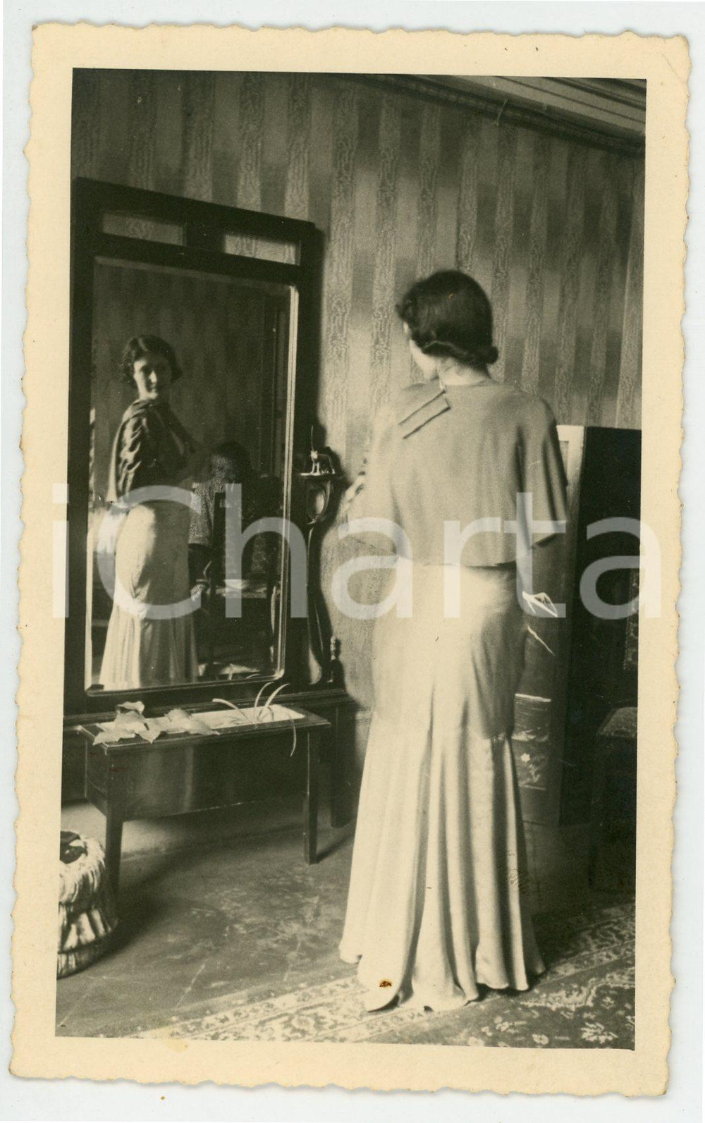 Fotografia d epoca originale 1935 ca ITALIA Donna allo specchio  Foto ANONIMA 8x13 cm 1 1