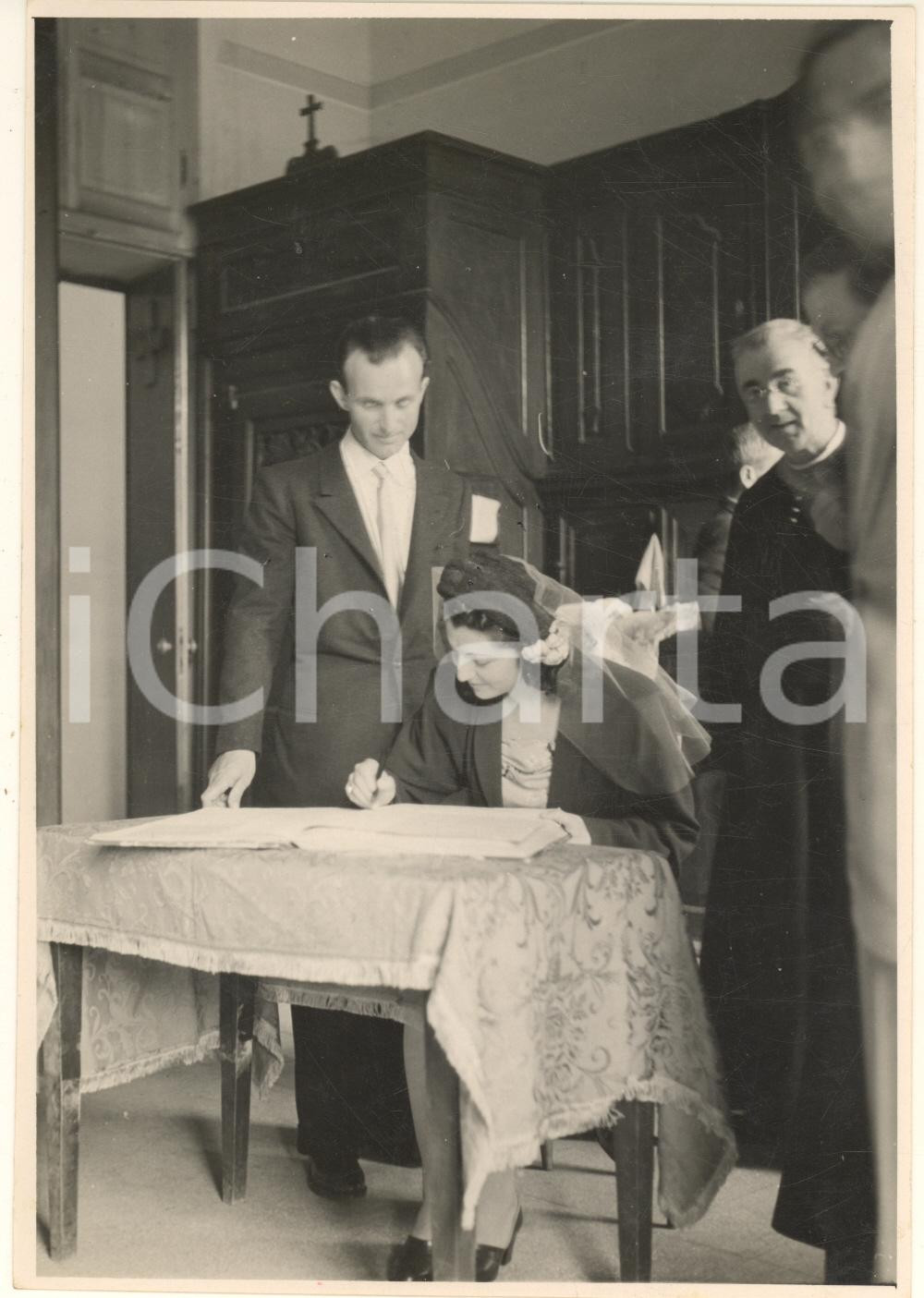 Fotografia d epoca originale 1949 CORNAREDO Chiesa SAN PIETRO ALL OLMO  Matrimonio Foto COSTUME 5 1