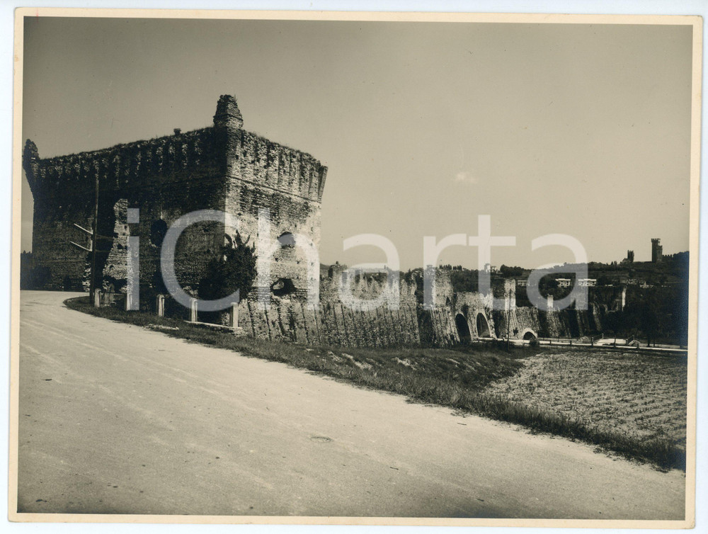 Fotografia d epoca originale 1950 ca VALEGGIO SUL MINCIO VR Ponte Visconteo  Foto 23x17 cm 1