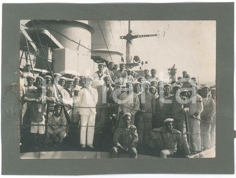 Fotografia d epoca originale 1930 ca REGIA MARINA Equipaggio su nave militare Fotografia 20x14 cm 1