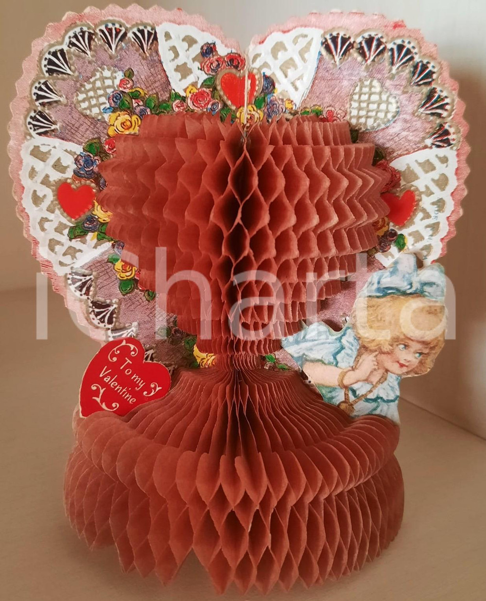 Oggetto da collezione cartaceo 1925 ca UK  VALENTINE S DAY card vintage POPUP 10x14 cm  Girl in a heart 1