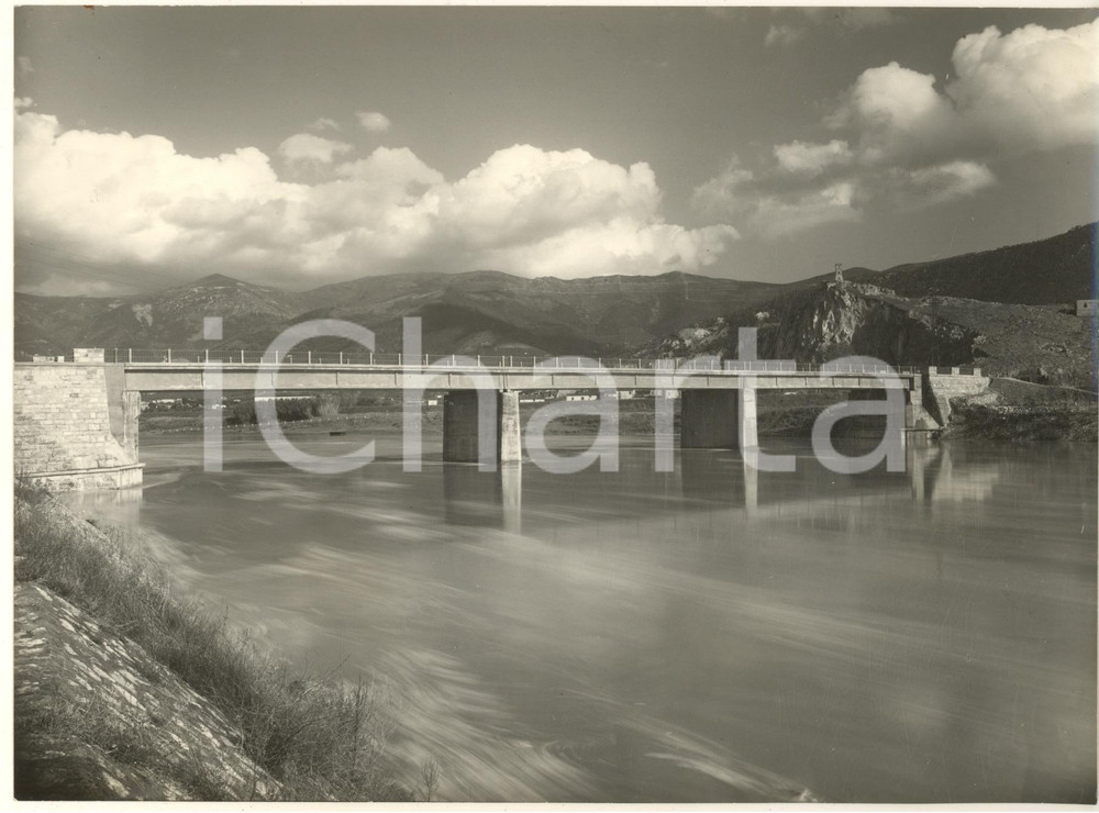 Fotografia d epoca originale 1960 ca CASCINA PI Ponte tra Caprona e Zambra con Torre degli Upezzinghi Foto 1