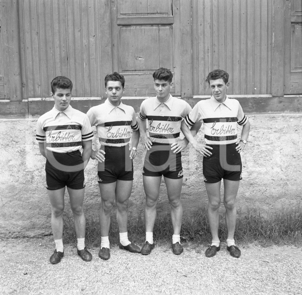 Fotografia d epoca originale 1951 BRESCIA Presentazione squadra ciclistica ERBITTER NEGATIVO ORIGINALE 1 1
