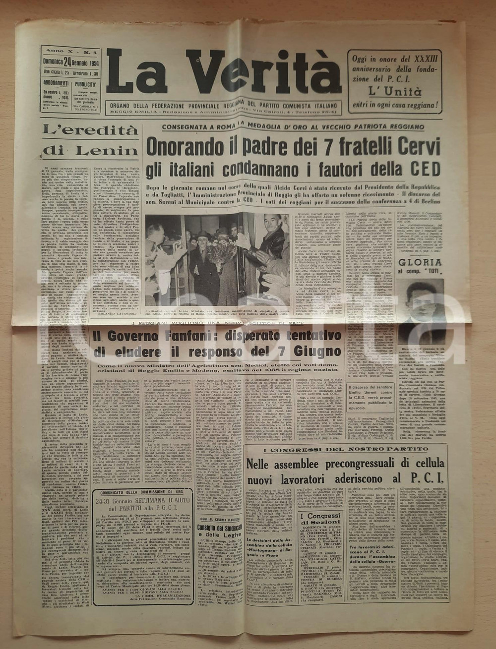 Giornale, rivista storica 1954 LA VERITÀ Medaglia d oro al padre dei 7 fratelli Cervi  Giornale 1