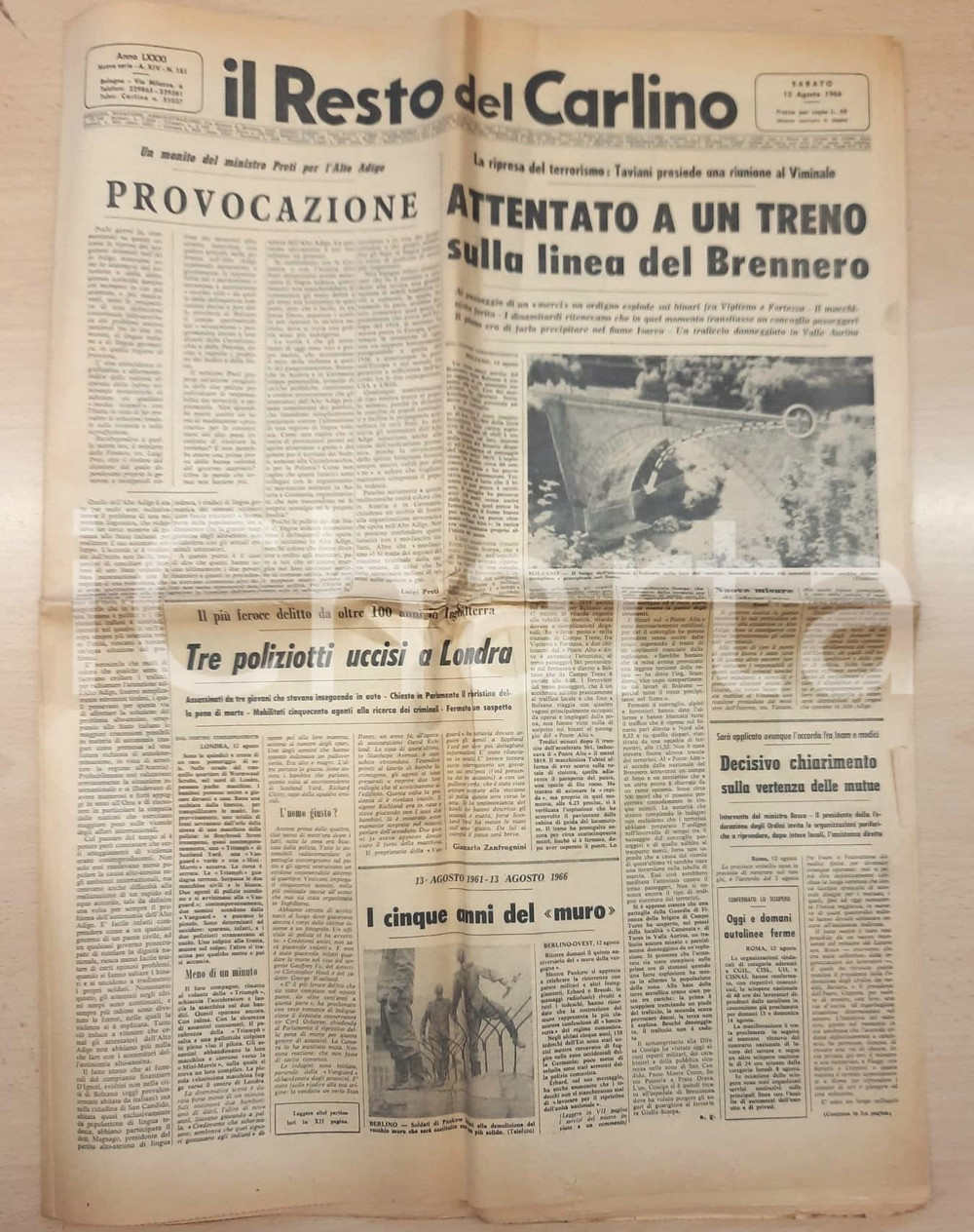 Giornale, rivista storica 1966 IL RESTO DEL CARLINO Attentato terroristico a un treno sul Brennero 1