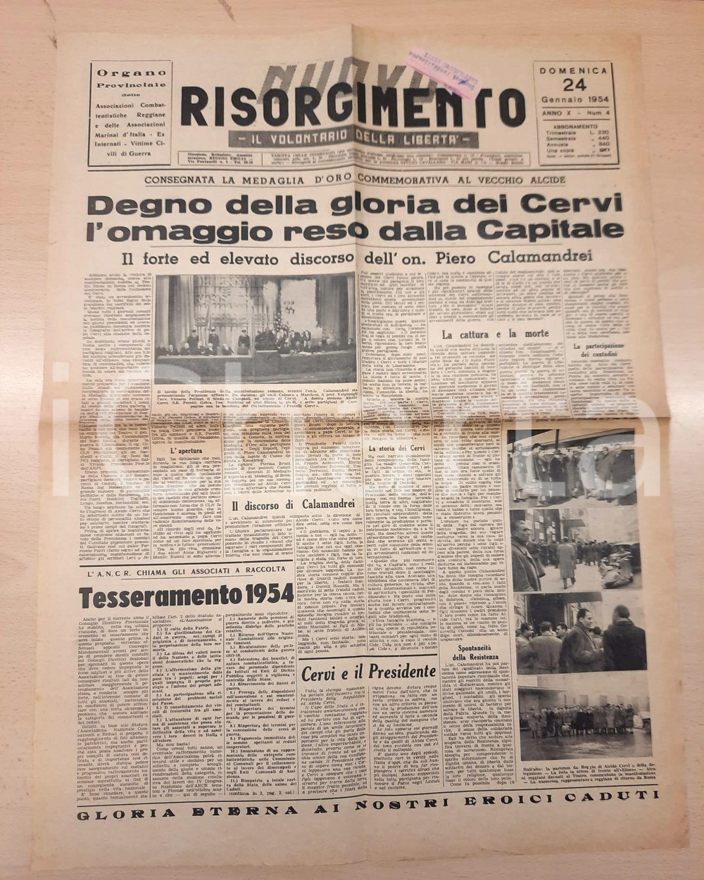 Giornale, rivista storica 1954 NUOVO RISORGIMENTO Medaglia d oro al padre dei fratelli Cervi  Giornale 1