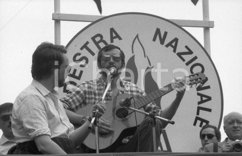 Fotografia d epoca originale 1988 MILANO Manifestazione MSI destra Nazionale  NEGATIVO ORIGINALE 1 1