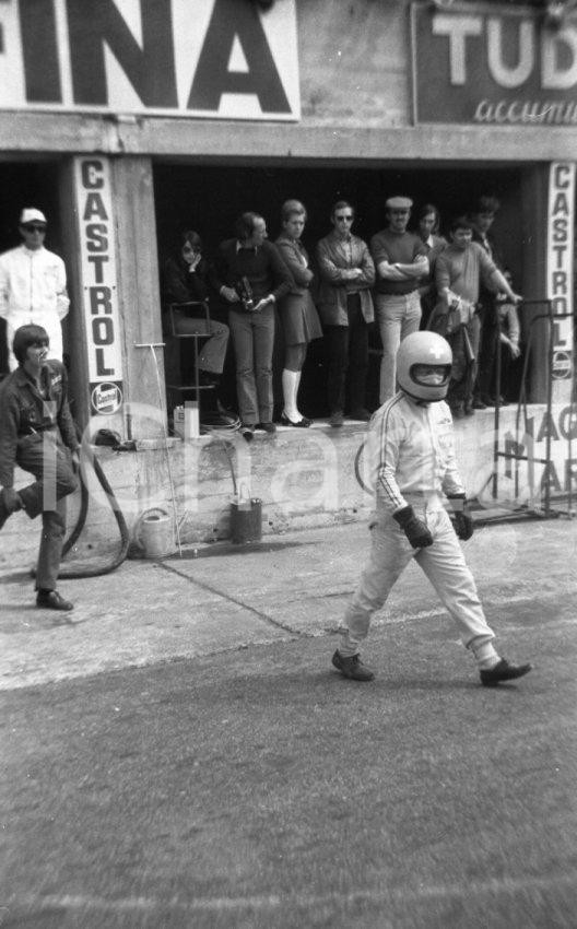 Fotografia d epoca originale 1971 MONZA Autodromo 1000 Chilometri  al box NEGATIVO ORIGINALE 1