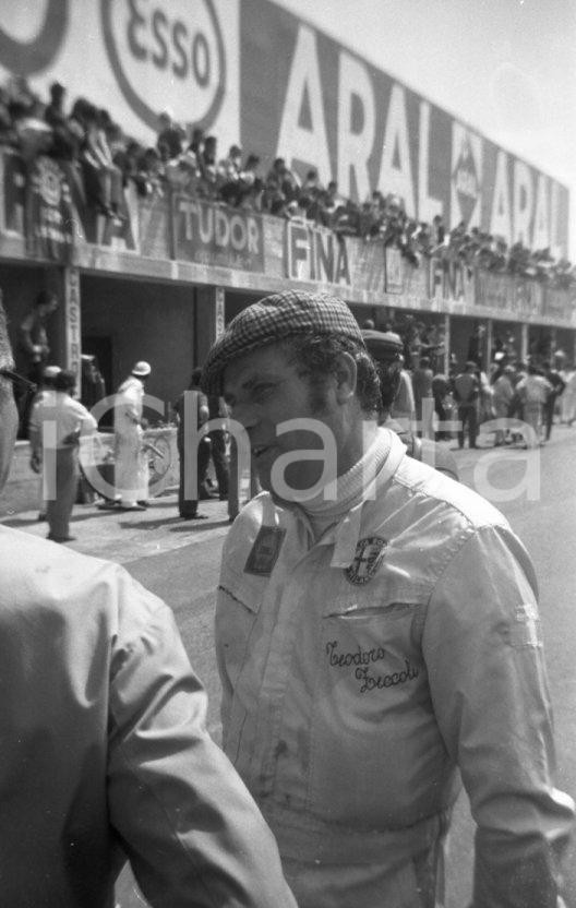 Fotografia d epoca originale 1971 MONZA Autodromo 1000 Chilometri Teodoro ZECCOLI al box NEGATIVO ORIGINALE 1