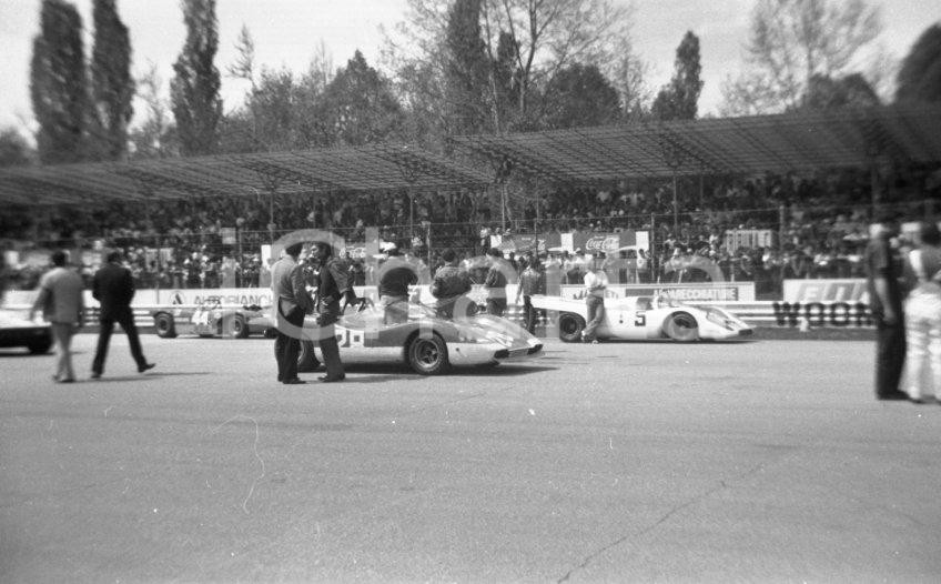 Fotografia d epoca originale 1971 MONZA Autodromo 1000 Chilometri Abarth 2000S Porsche 917 NEGATIVO ORIGINALE 1