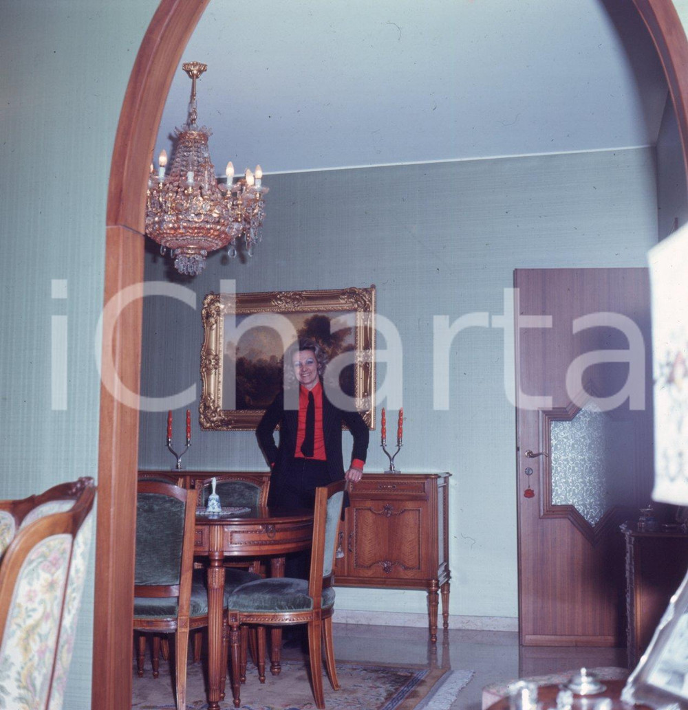 Fotografia d epoca originale 1970 ca MILANO Casa di Lorenzo BANDINI Margherita FREDDI  DIAPOSITIVA 18 1