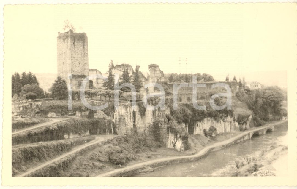 Fotografia d epoca originale 1960 ca TREZZO D ADDA Veduta del castello  Foto VINTAGE 13x9 cm 1
